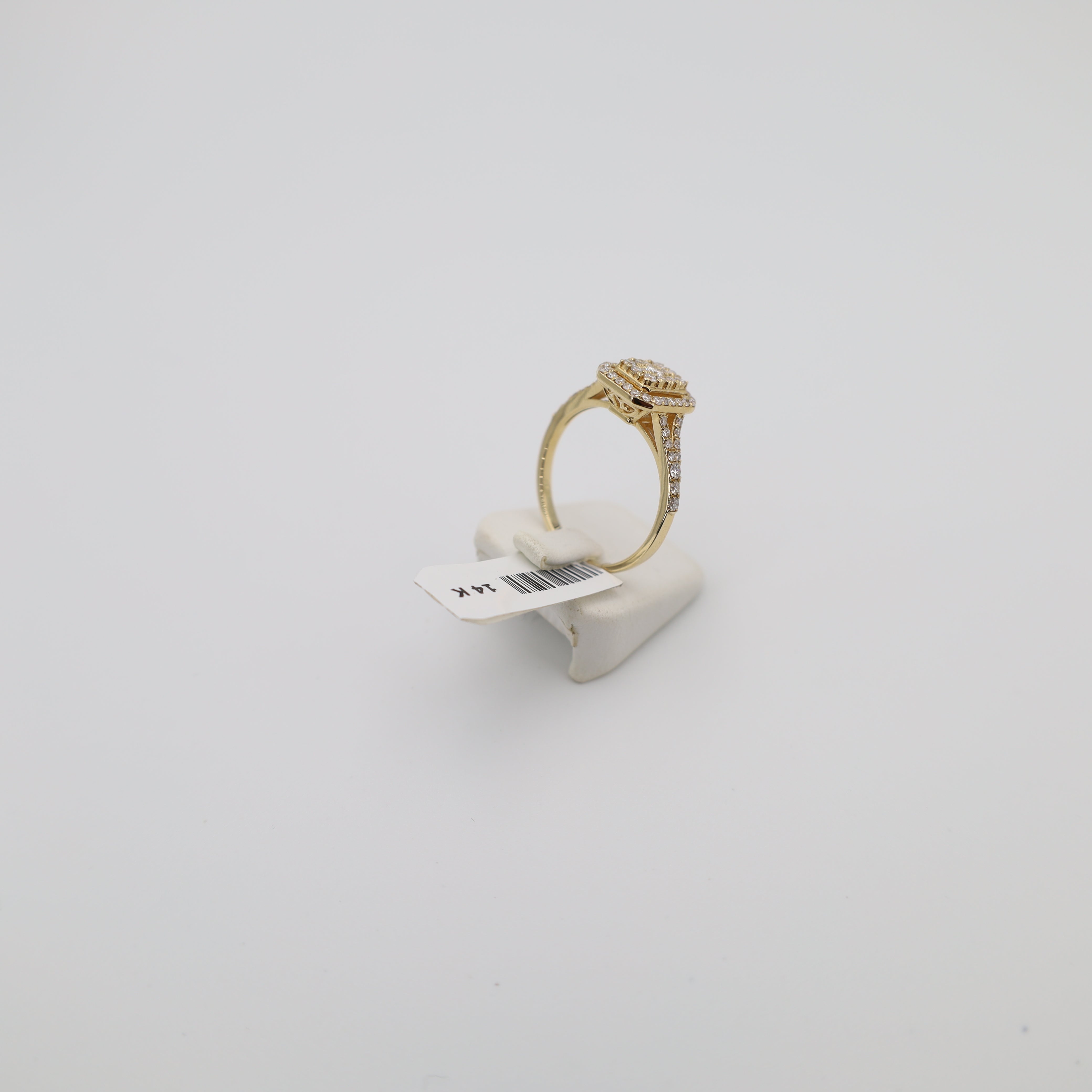 Ring Nr. 035, D .   0.48ct.  G.   VS-SI