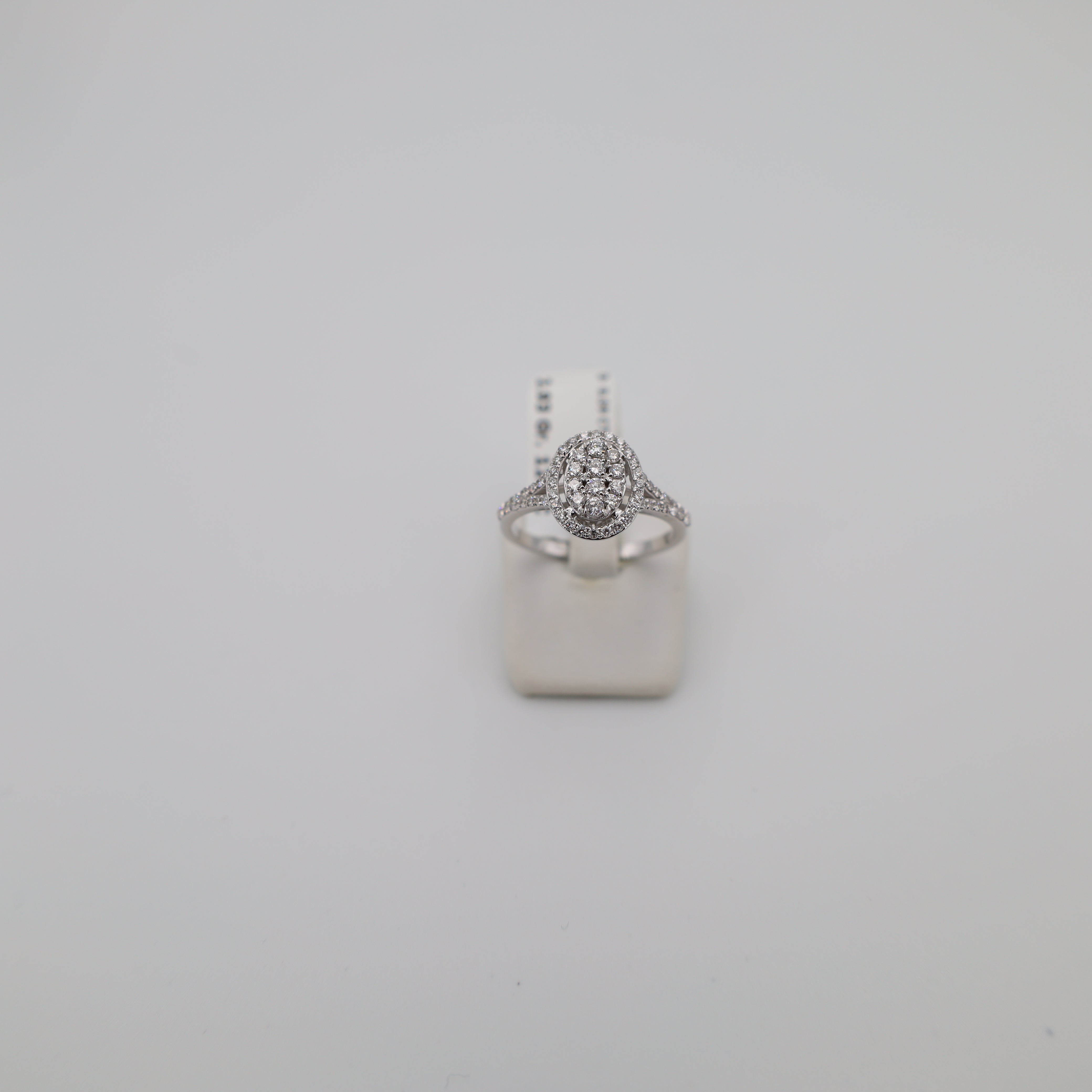 Ring Nr. 041, D.   0.59 ct   G.  VS SI