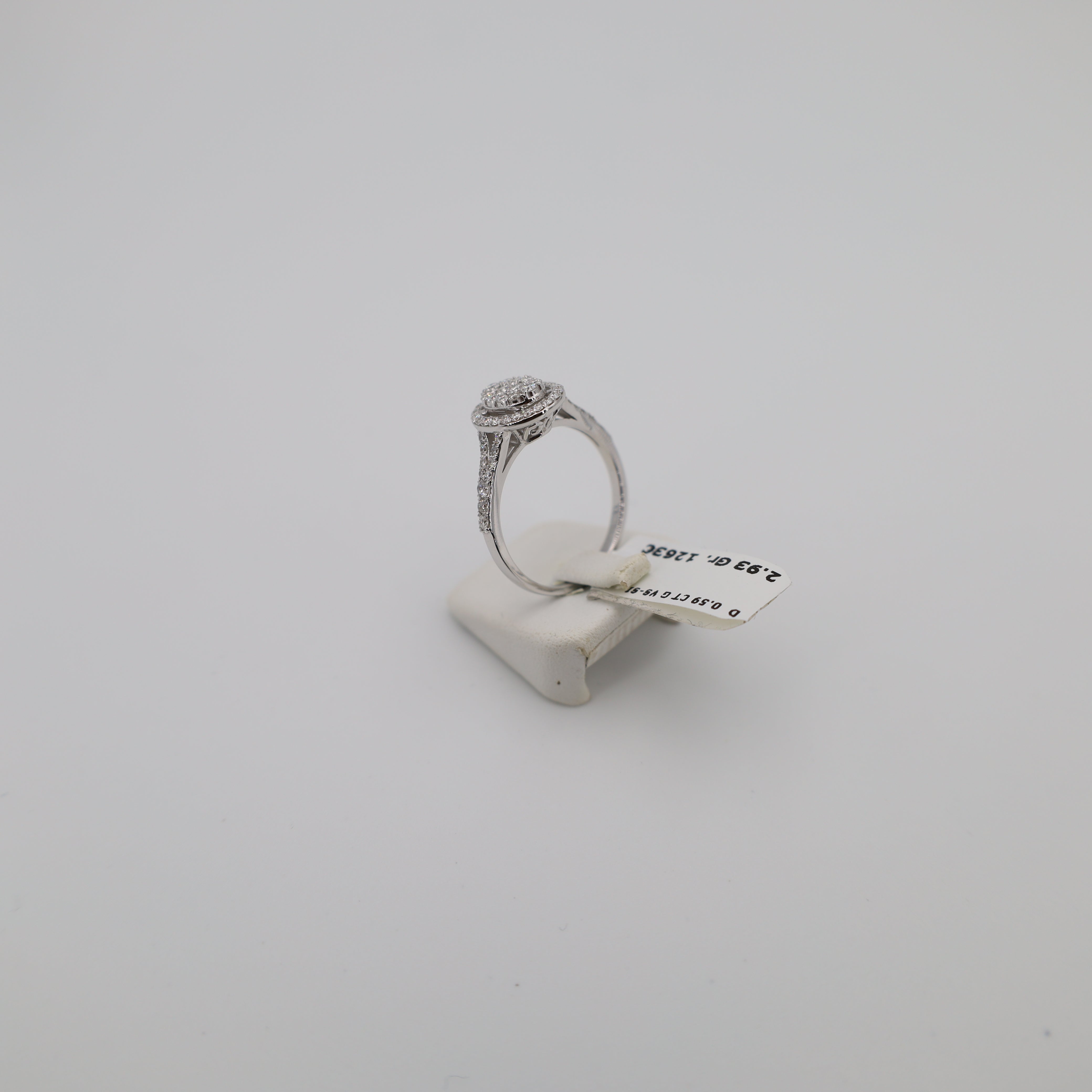 Ring Nr. 041, D.   0.59 ct   G.  VS SI