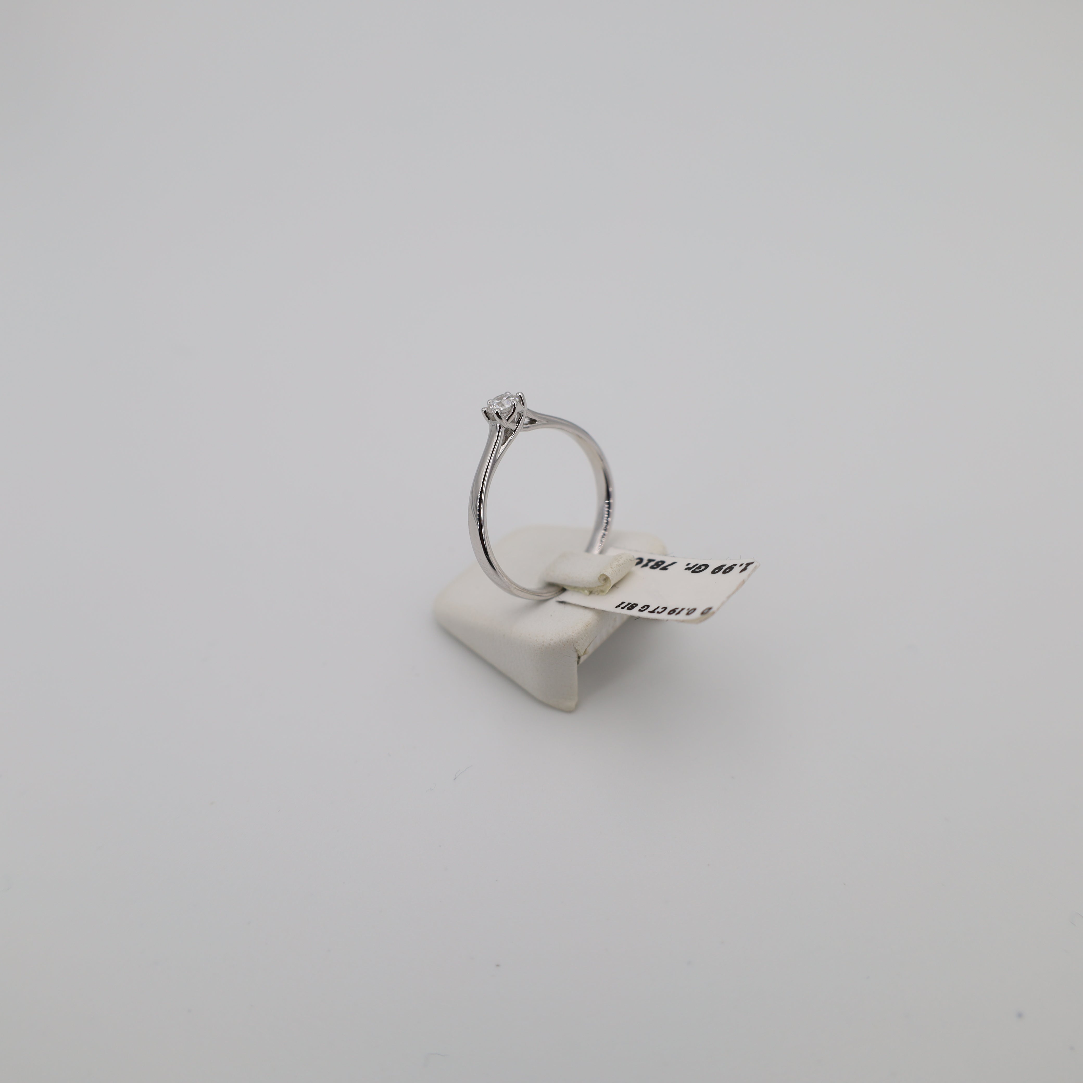 Ring Nr. 055 D.  0.19ct  G SI1