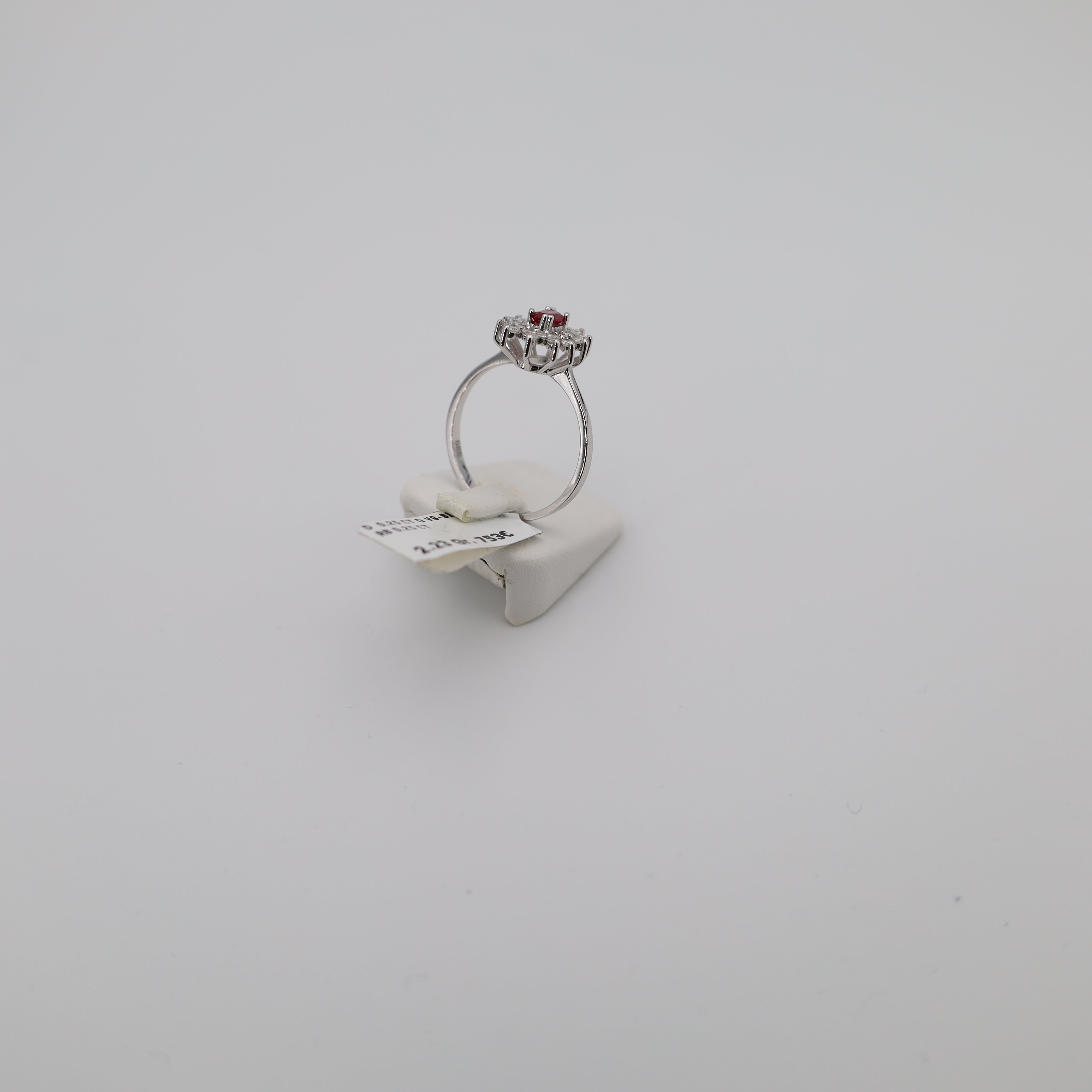 Ring Nr. 062 D  . 0.25 ct G VS-SI RB .0.25ct